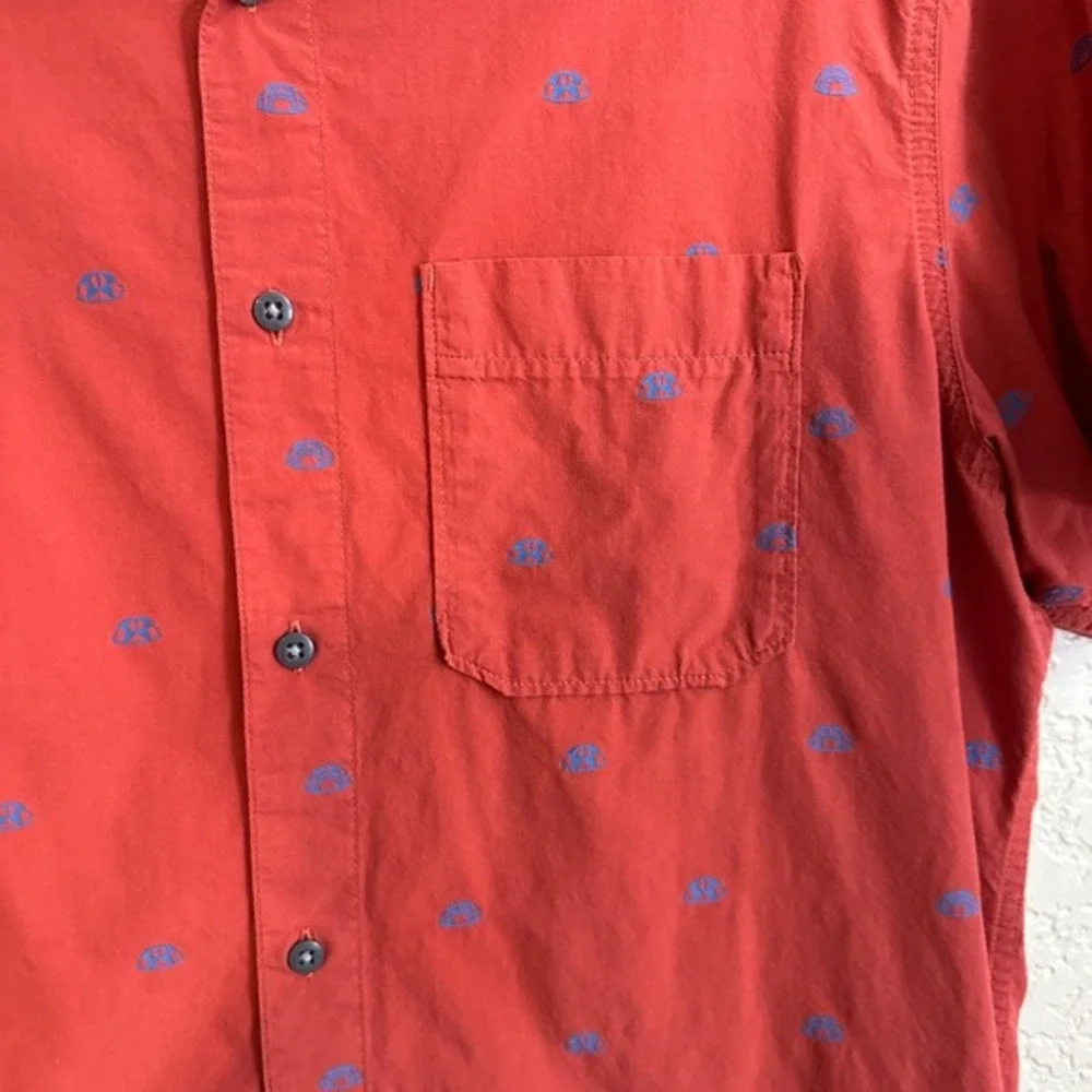 The North Face Mens Large Button Up Shirt‎ Red Blue Geometric Print Short Sleeve